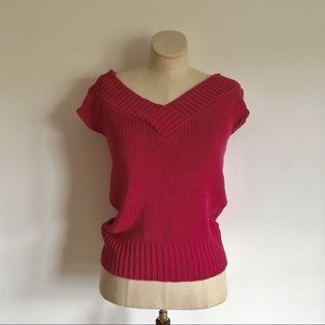 Pink short sleeved sweater - Size M